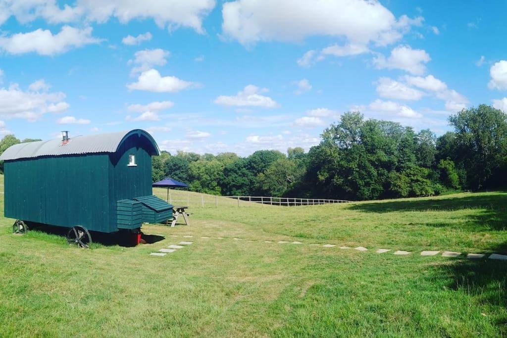 Molly Dishwasher Shepherds Hut Frant Екстериор снимка