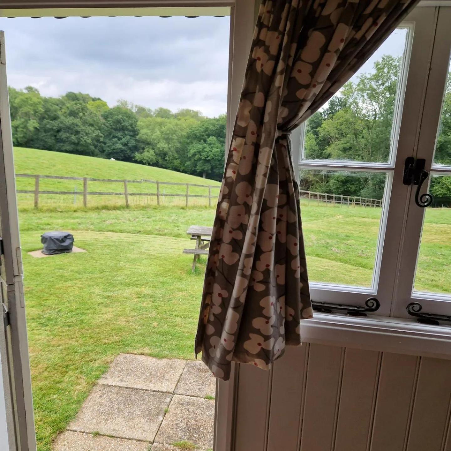 Molly Dishwasher Shepherds Hut Frant Екстериор снимка
